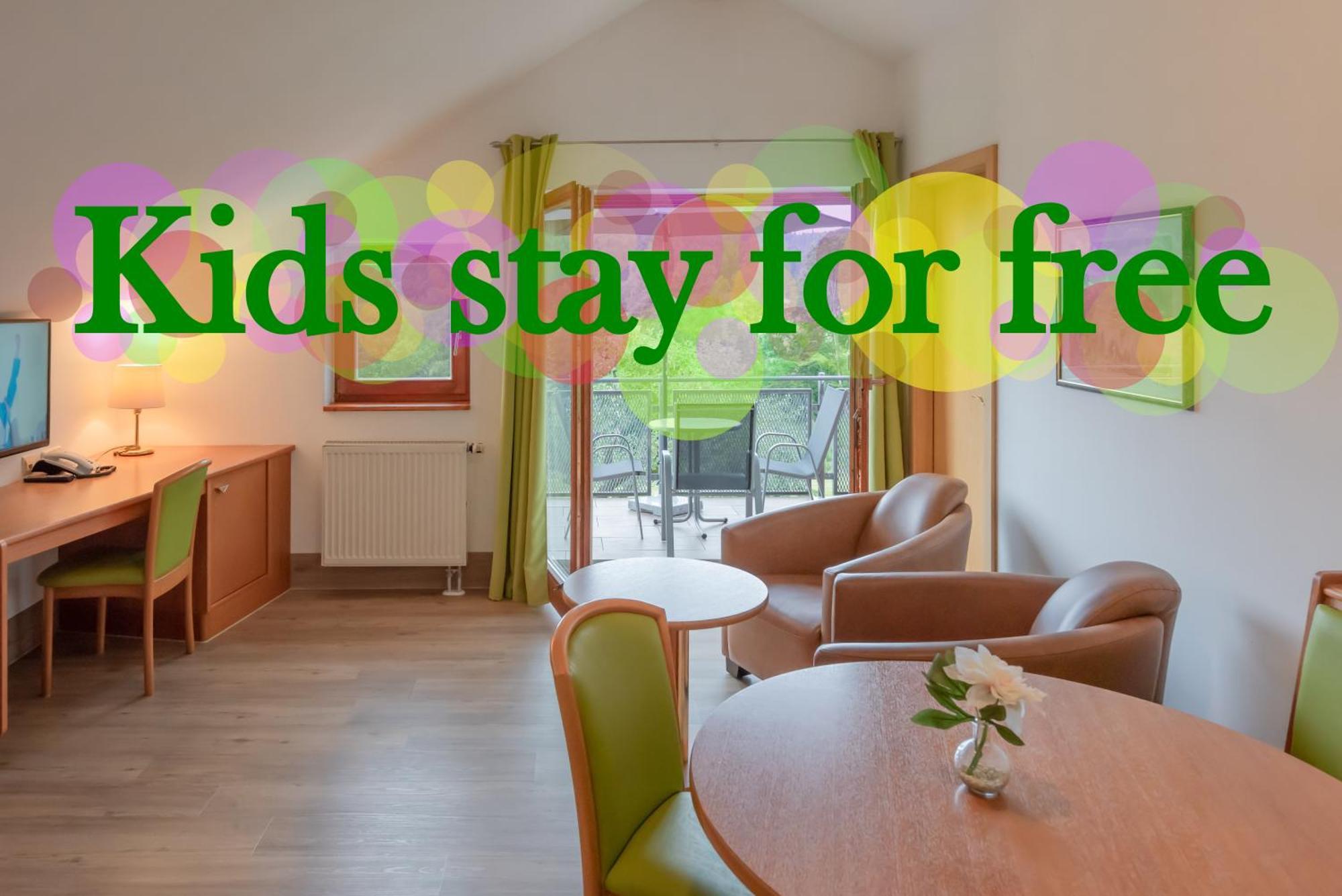 Village Hotel Bayerischer Wald Neukirchen  ภายนอก รูปภาพ
