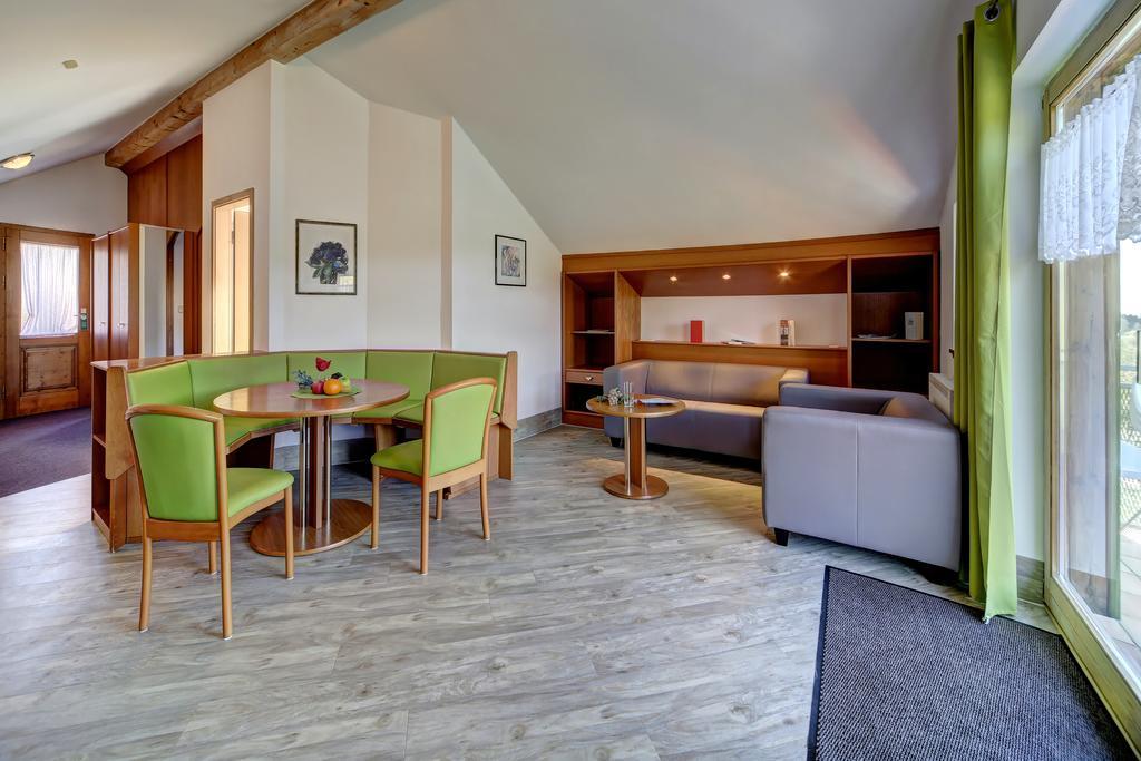 Village Hotel Bayerischer Wald Neukirchen  ห้อง รูปภาพ