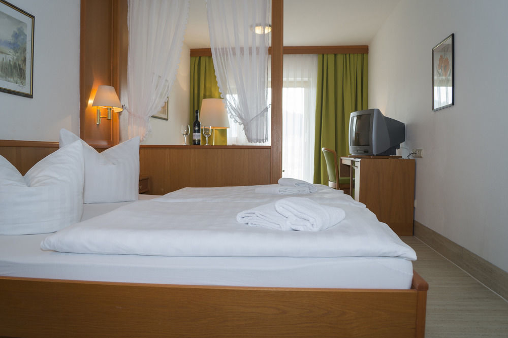 Village Hotel Bayerischer Wald Neukirchen  ภายนอก รูปภาพ
