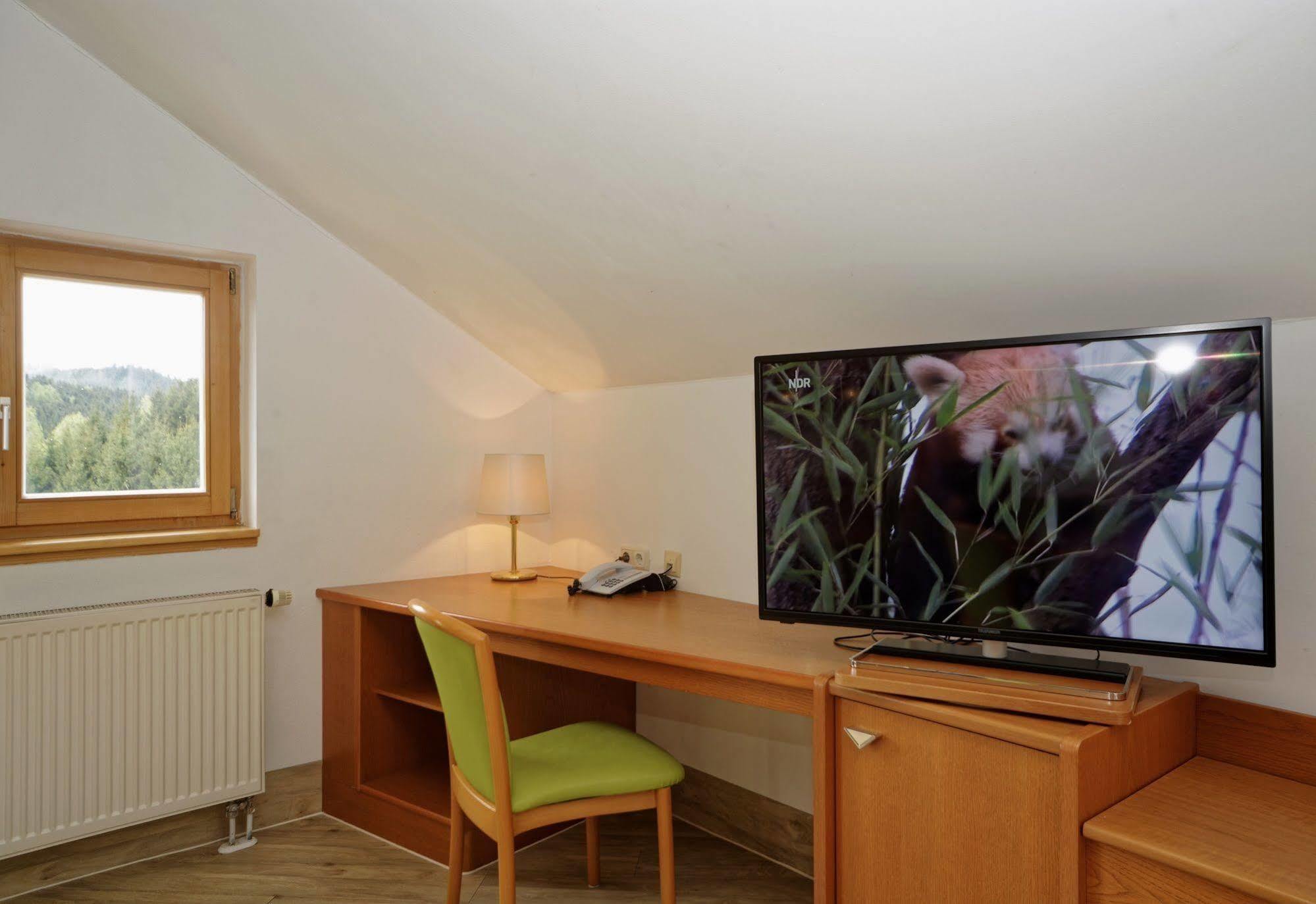 Village Hotel Bayerischer Wald Neukirchen  ภายนอก รูปภาพ