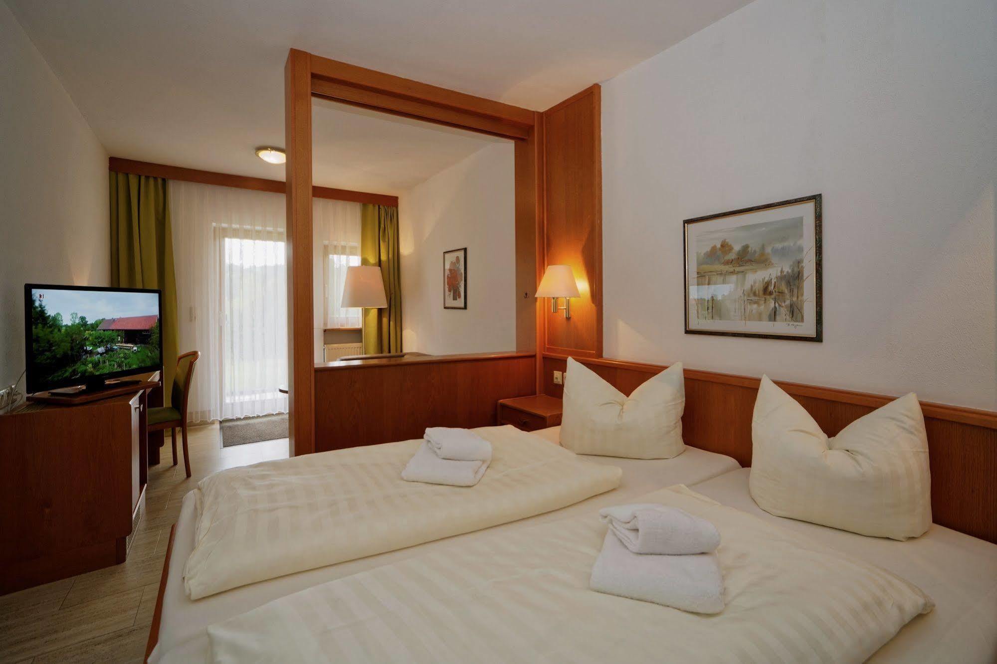 Village Hotel Bayerischer Wald Neukirchen  ภายนอก รูปภาพ