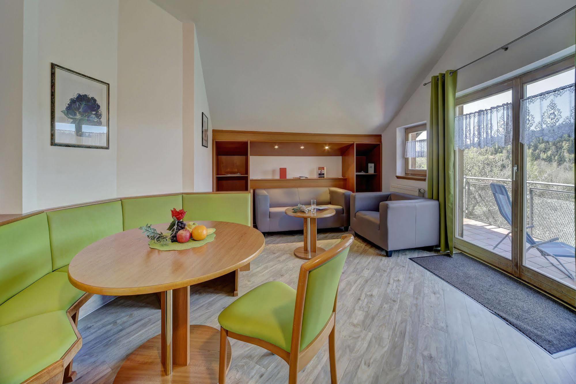 Village Hotel Bayerischer Wald Neukirchen  ภายนอก รูปภาพ