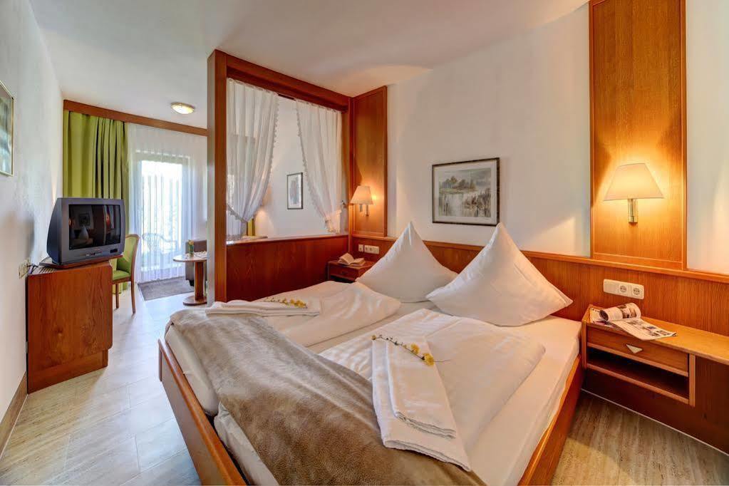 Village Hotel Bayerischer Wald Neukirchen  ภายนอก รูปภาพ